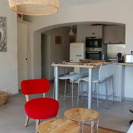 Ferienhaus Provencale 4 Etoiles - Piscine & Jardin Zen